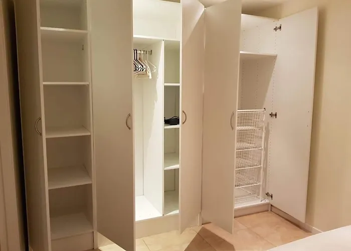 Cosy, Modern Near The Center Apartament *